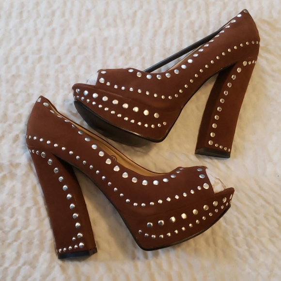 nichole Lee Shoes - Nwt nicole Lee 10 platform heel brown studded